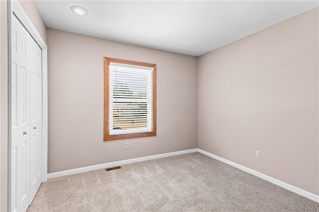 243 SE Brownfield Court — photo 19