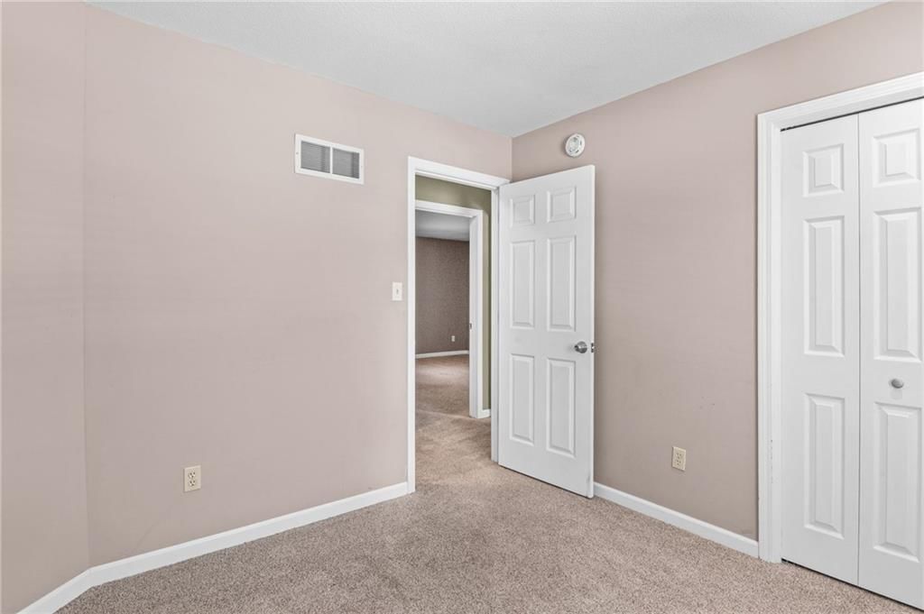 243 SE Brownfield Court — photo 20