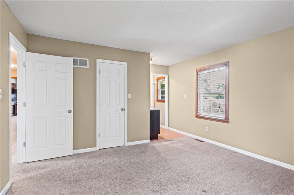 243 SE Brownfield Court — photo 24