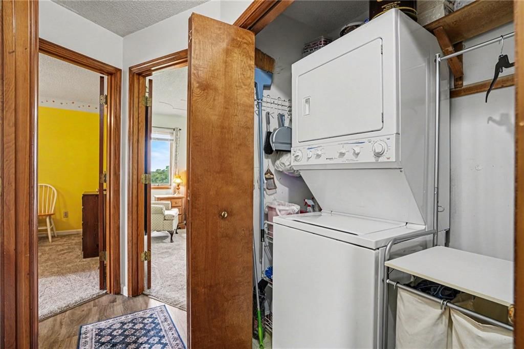 705 Benjamin Avenue — photo 11
