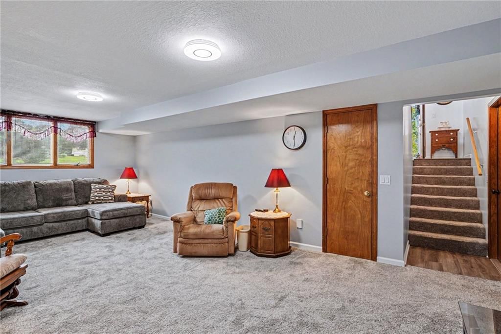 705 Benjamin Avenue — photo 21
