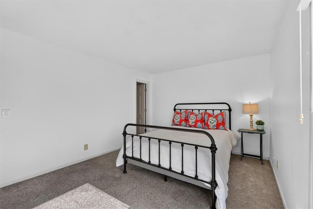 3608 Gillham Road — photo 41