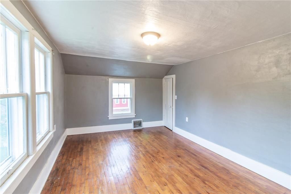 701 S Pine Street — photo 13