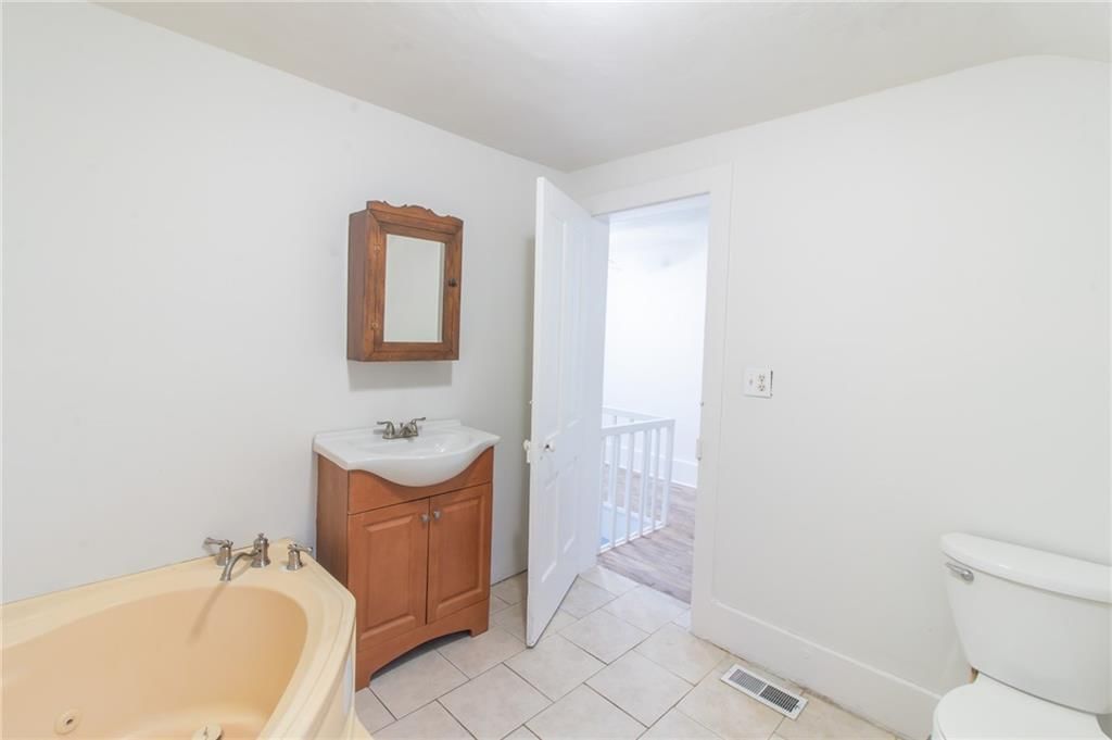 701 S Pine Street — photo 16