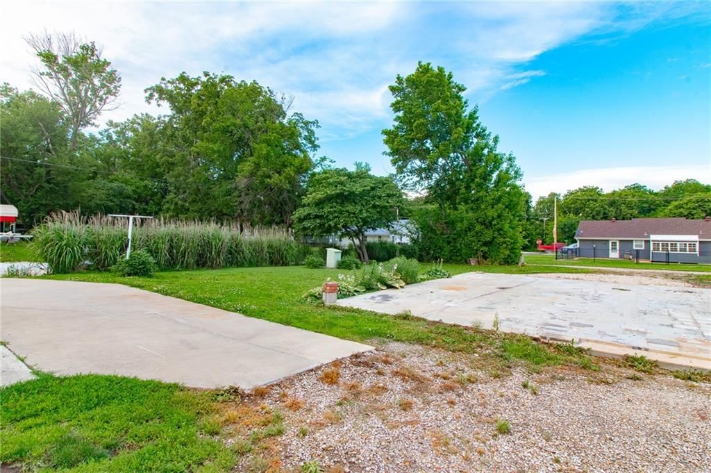 701 S Pine Street — photo 17
