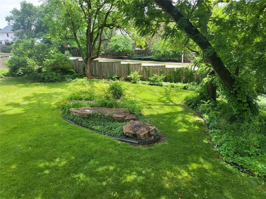 11703 W 102nd Place — photo 2