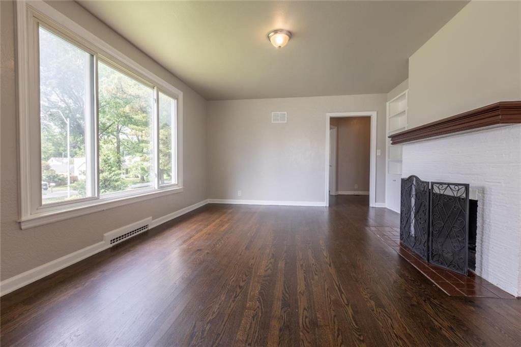 216 NE 83rd Terrace — photo 8