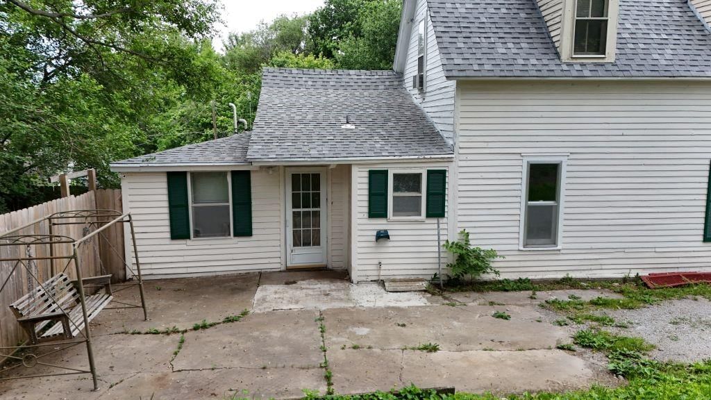 110 W Benton Street — photo 6