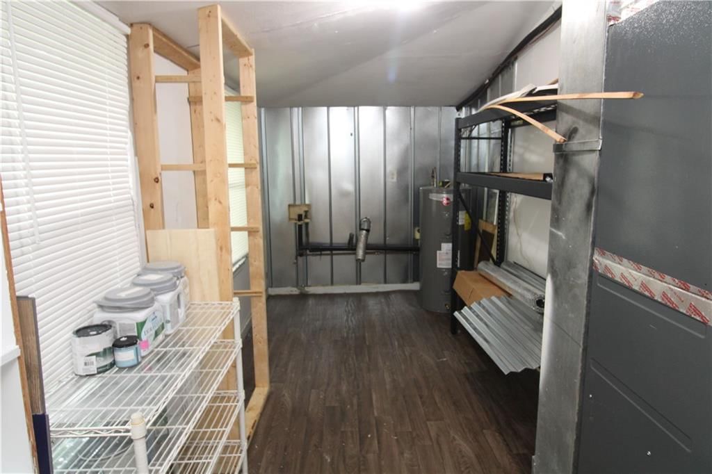 110 W Benton Street — photo 13