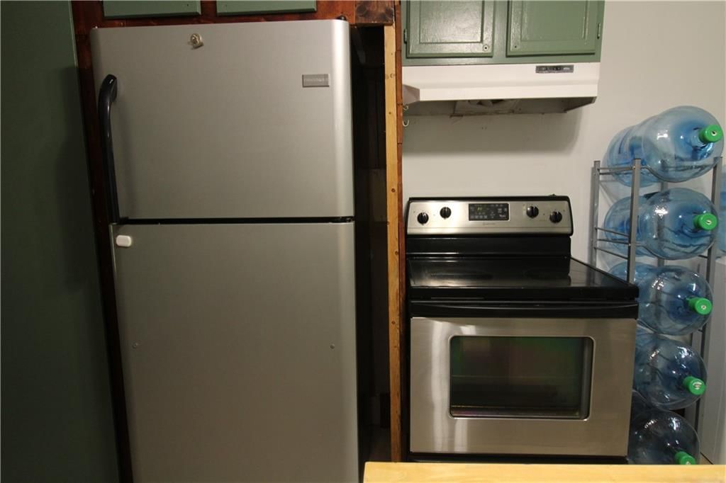 110 W Benton Street — photo 16