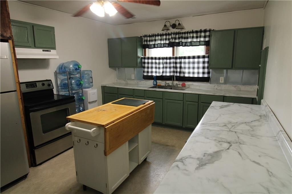 110 W Benton Street — photo 20