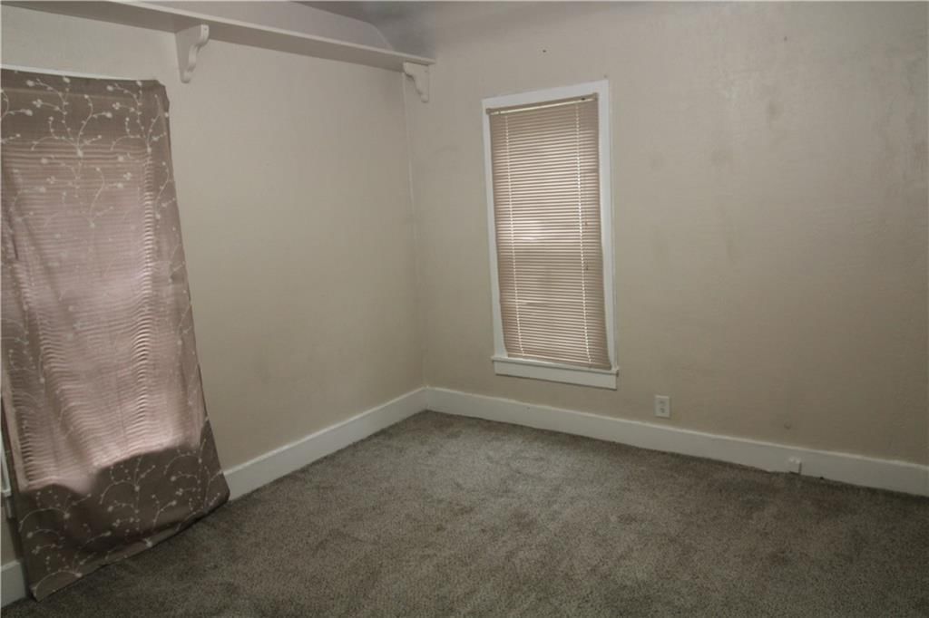 110 W Benton Street — photo 26
