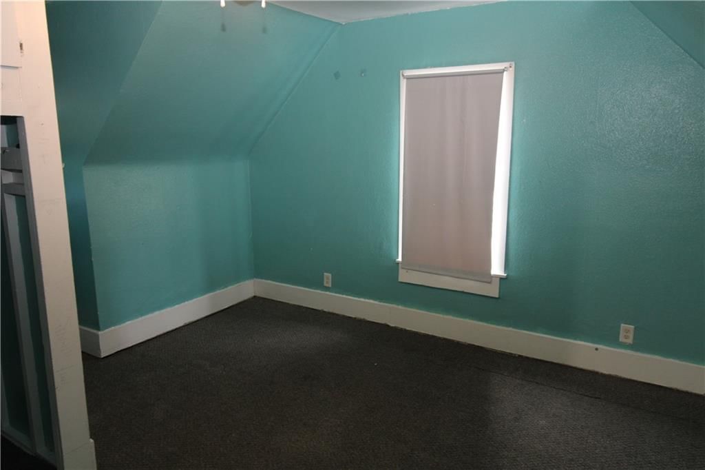 110 W Benton Street — photo 27