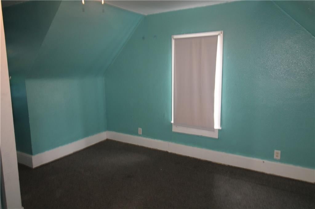 110 W Benton Street — photo 30