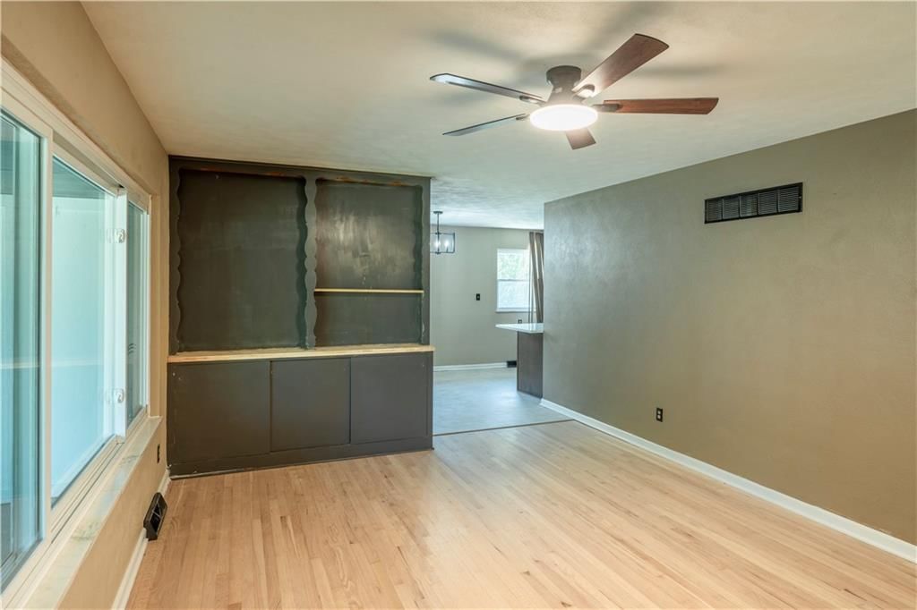 2806 N River Boulevard — photo 4