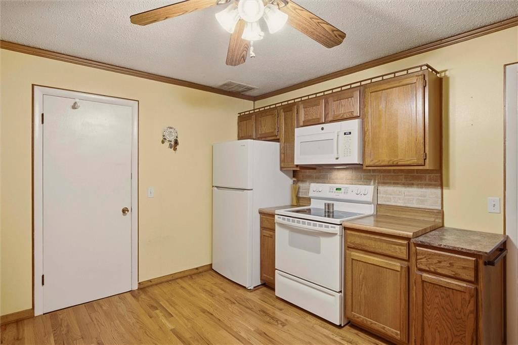 818 N Houston Street — photo 7
