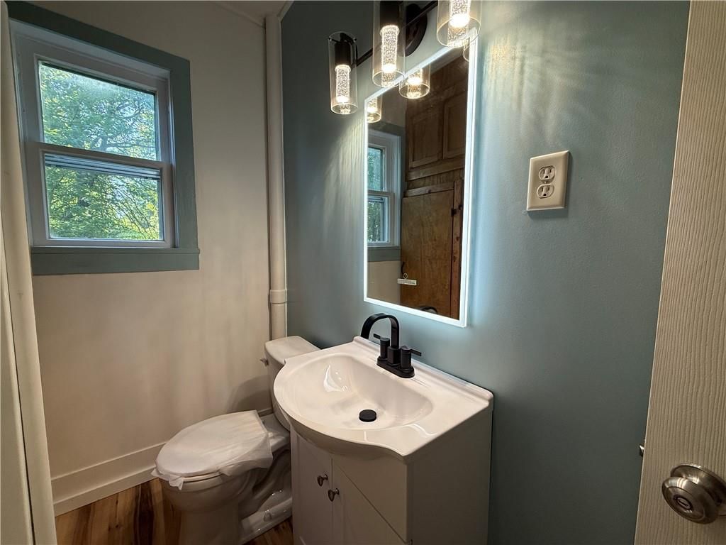 88 N Douglas Street — photo 9