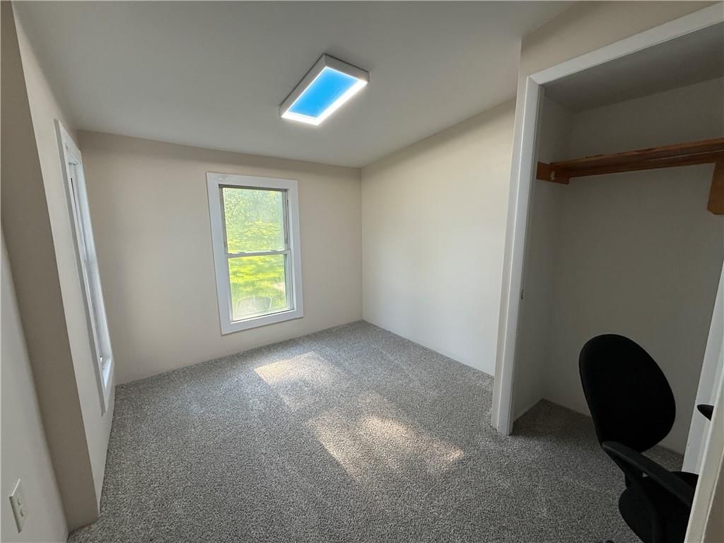 88 N Douglas Street — photo 10