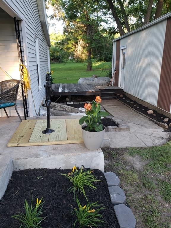88 N Douglas Street — photo 17