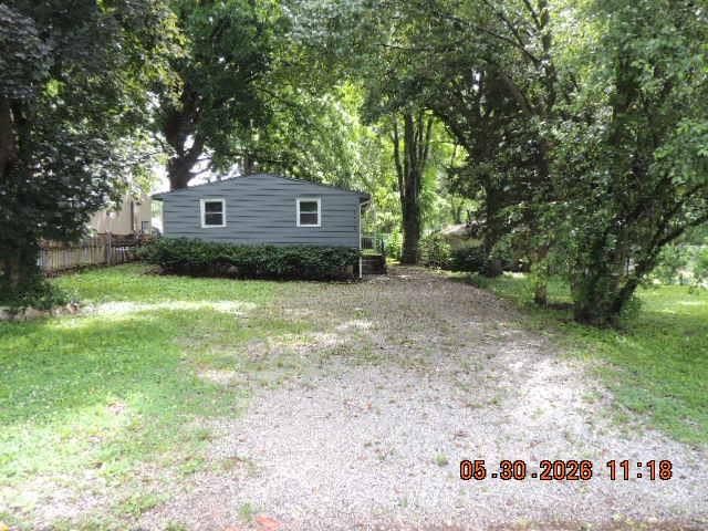2423 S Claremont Avenue — photo 2