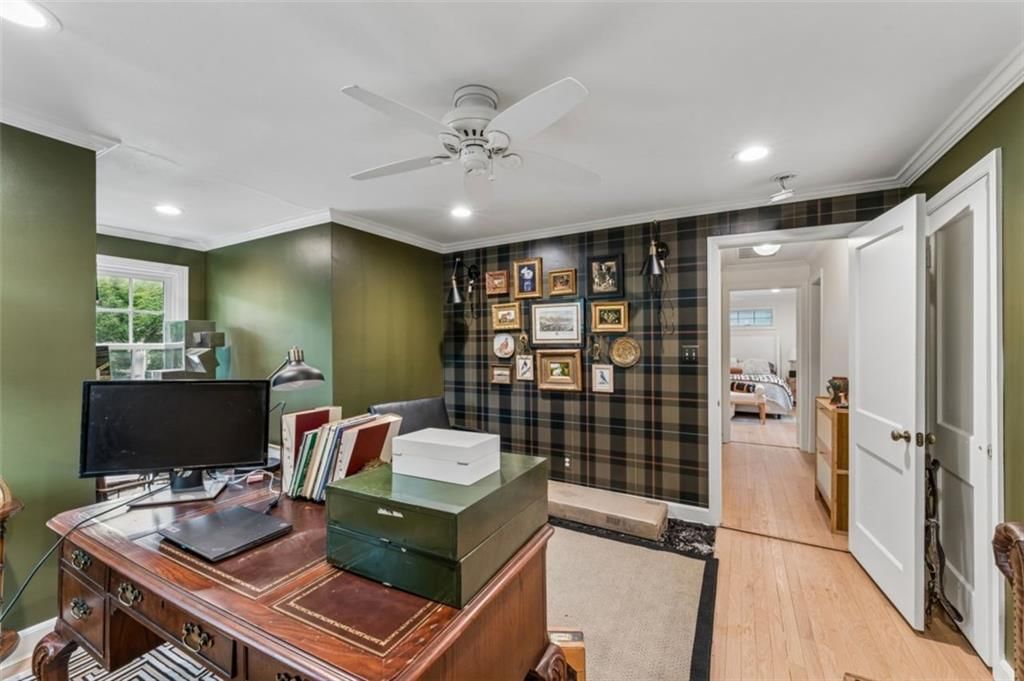 6042 Howe Drive — photo 26