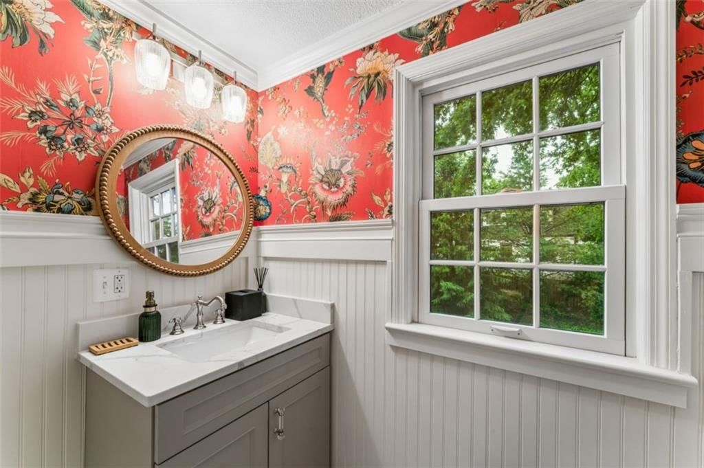 6042 Howe Drive — photo 27