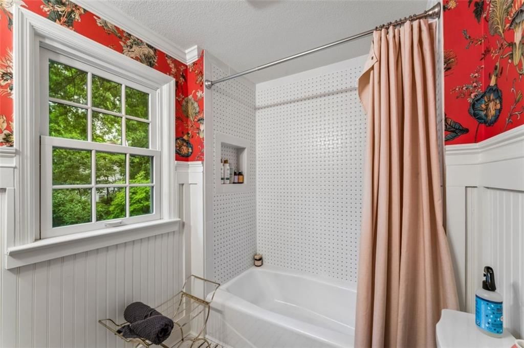 6042 Howe Drive — photo 28