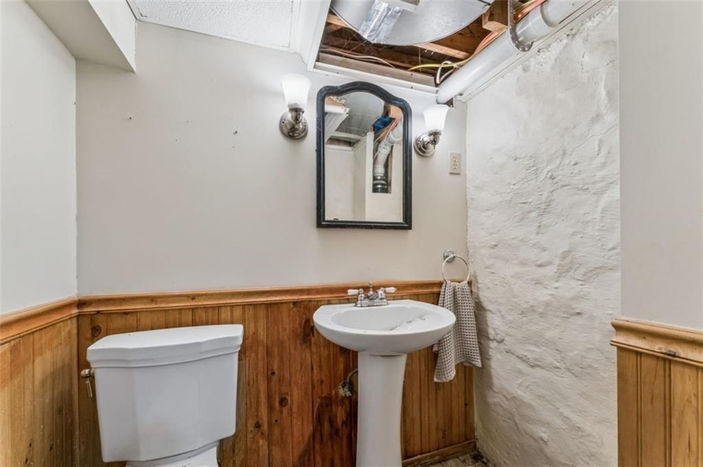 6042 Howe Drive — photo 36
