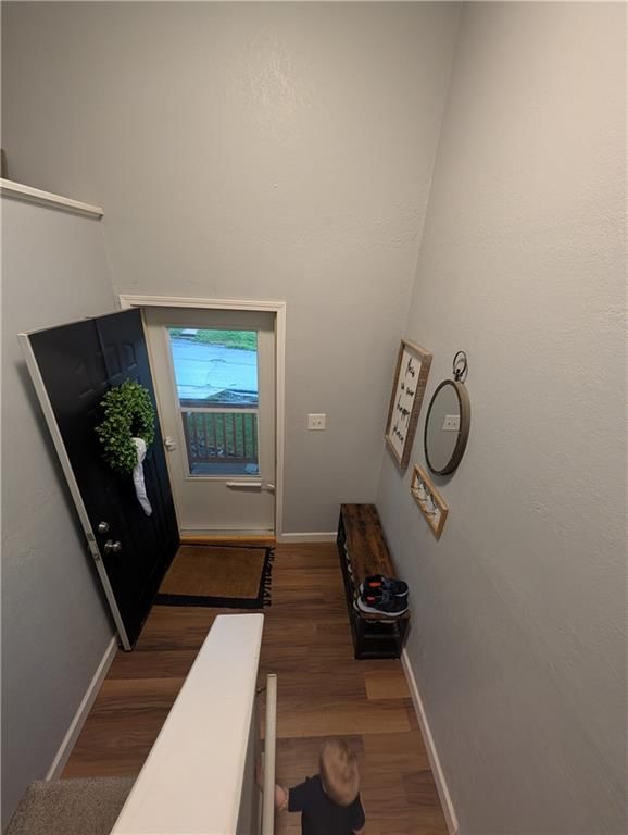218 N Hale Street — photo 3