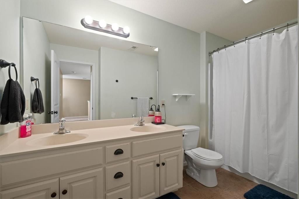 1304 ASHDOWN Circle — photo 26