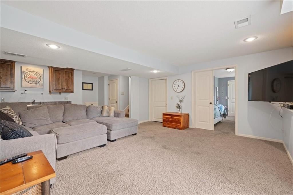 1304 ASHDOWN Circle — photo 31