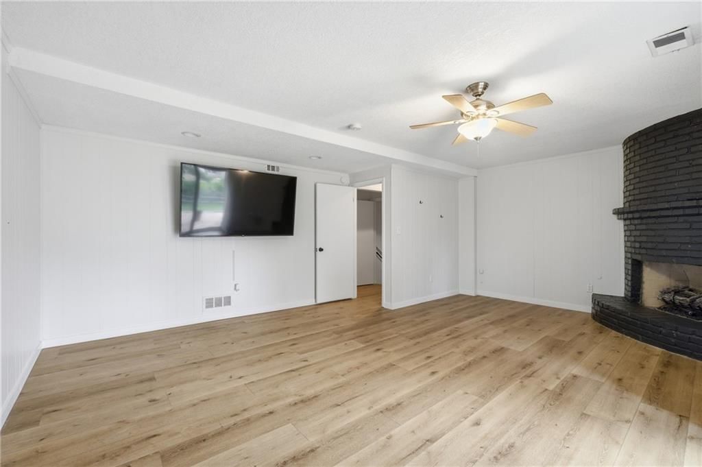604 NE Burning Tree Street — photo 20