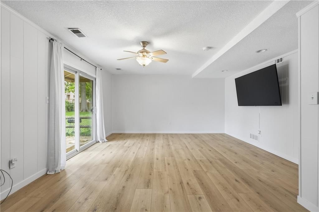 604 NE Burning Tree Street — photo 21