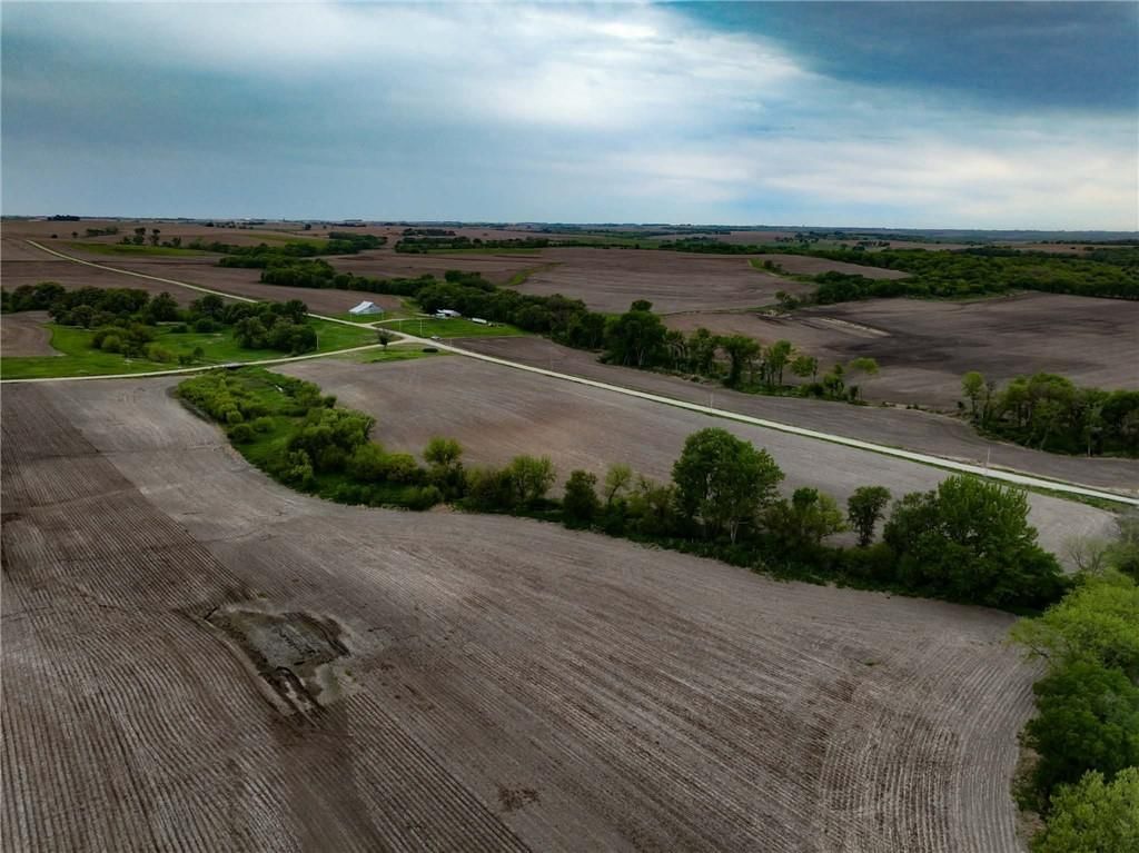 320 th Foxtail Road, Hiawatha, KS