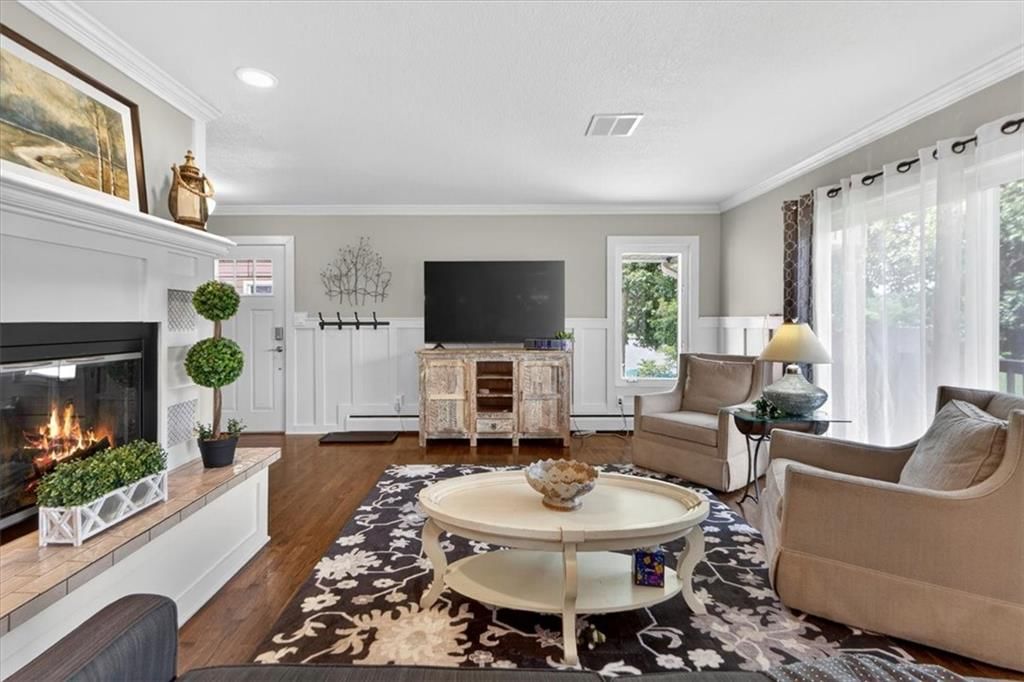 36 BEACH Drive — photo 14