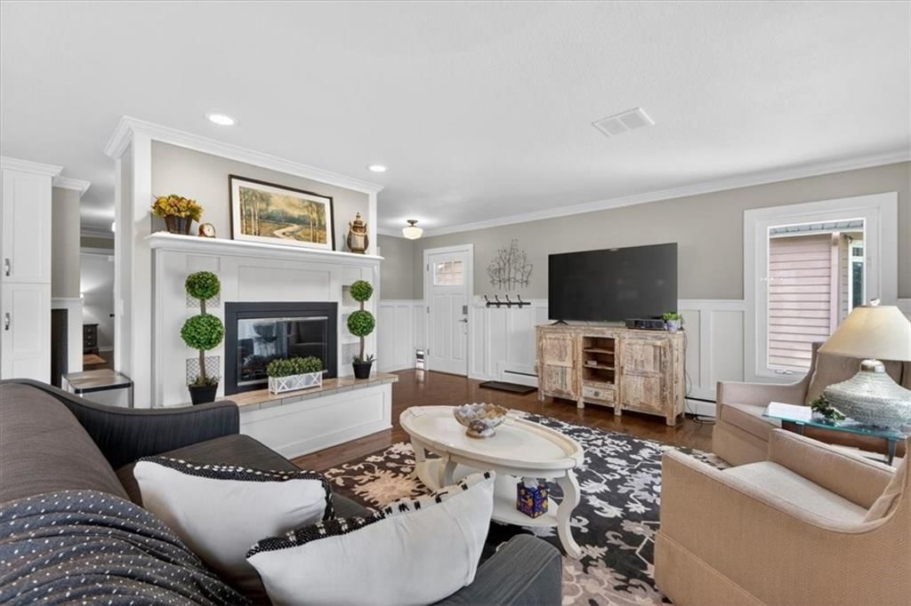 36 BEACH Drive — photo 15