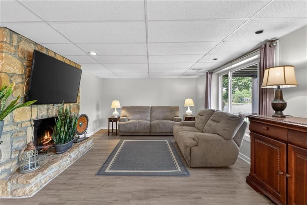 36 BEACH Drive — photo 39