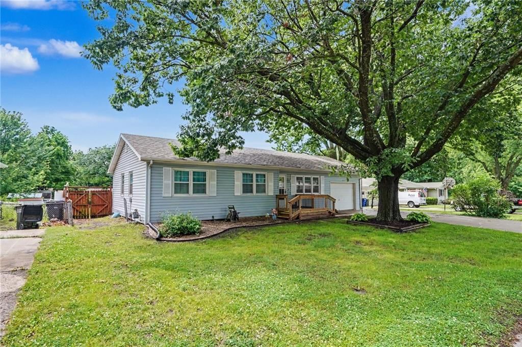 1615 E Glenn Drive — photo 4