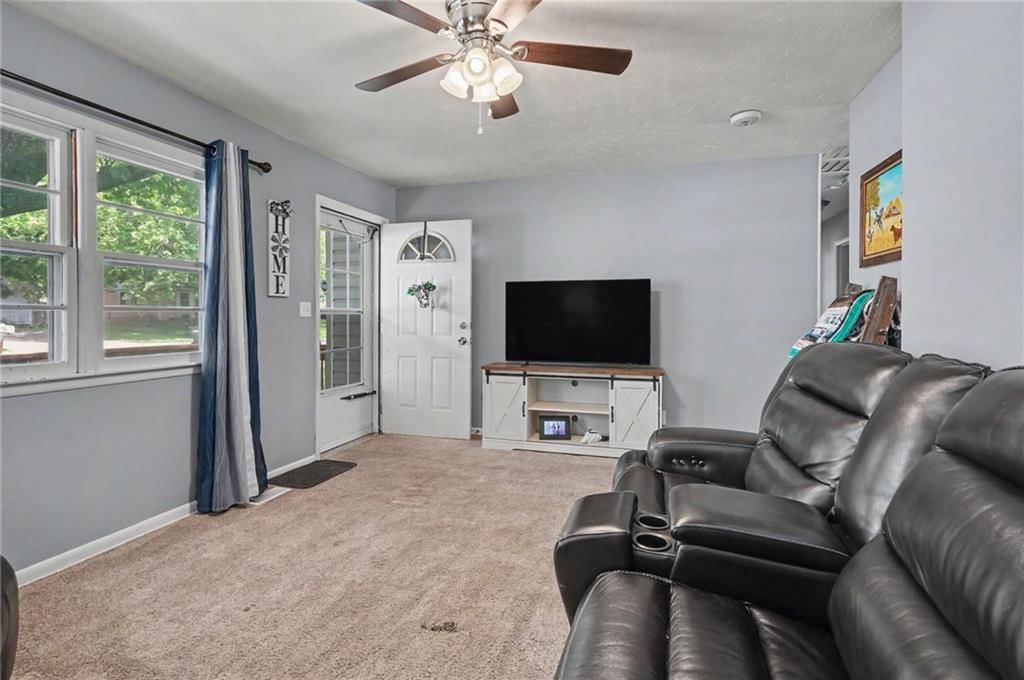 1615 E Glenn Drive — photo 7