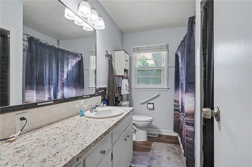 1615 E Glenn Drive — photo 17