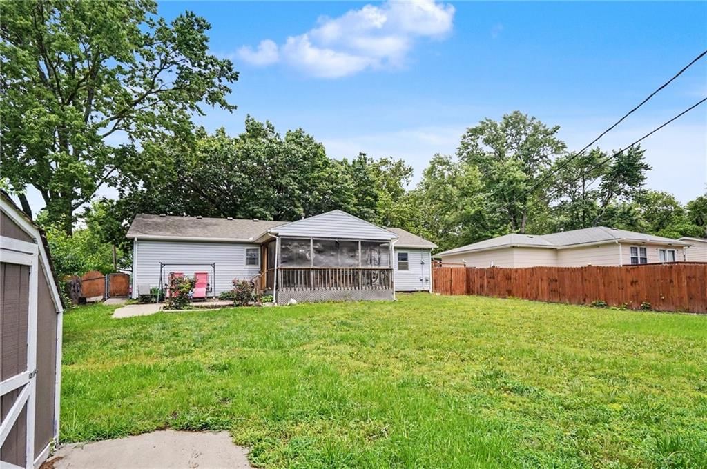 1615 E Glenn Drive — photo 35