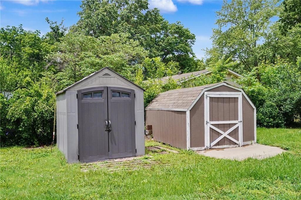 1615 E Glenn Drive — photo 37