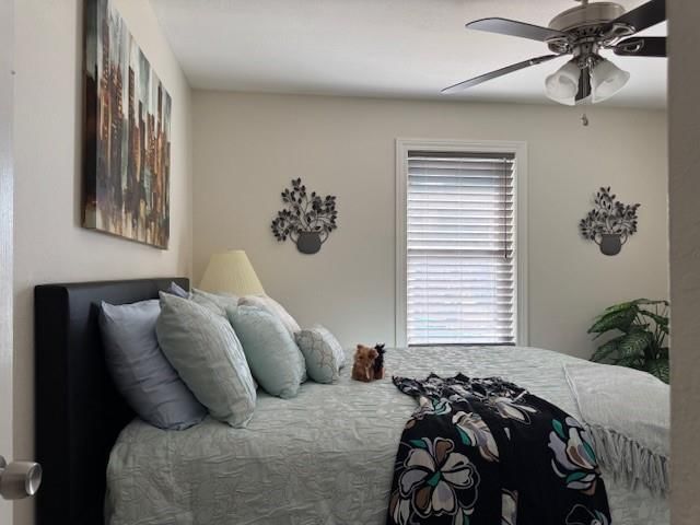 11915 Sycamore Avenue — photo 14