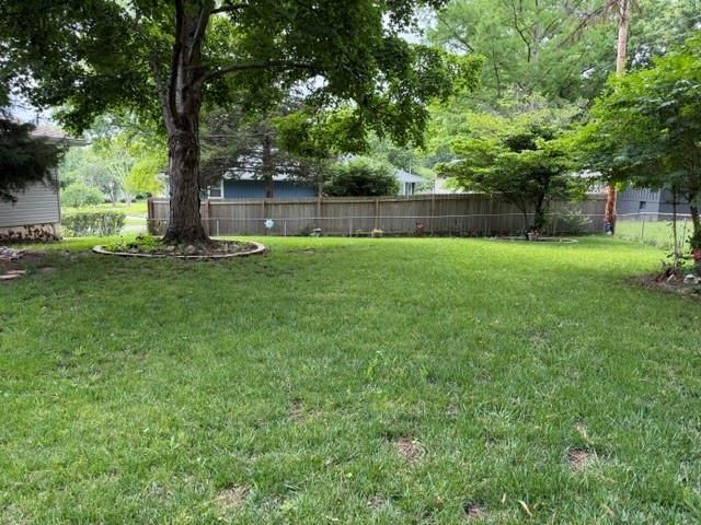11915 Sycamore Avenue — photo 25