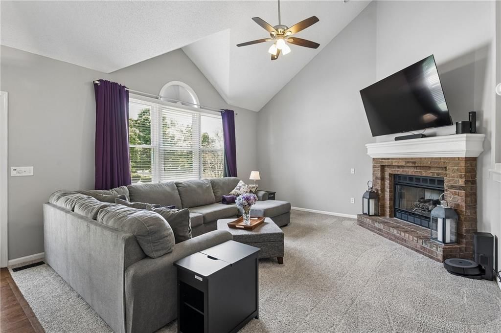 8534 N FLORA Avenue — photo 4