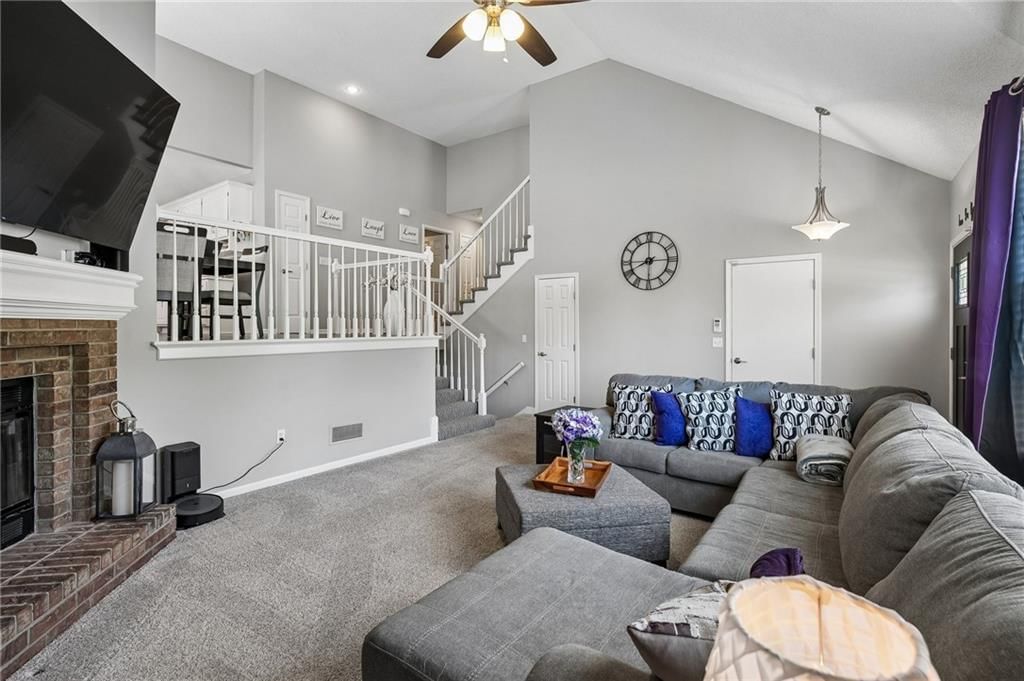 8534 N FLORA Avenue — photo 5