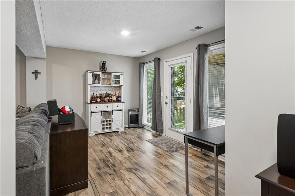 8534 N FLORA Avenue — photo 29