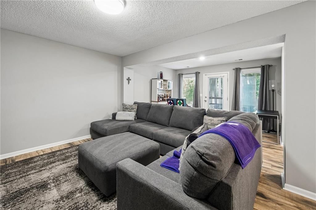 8534 N FLORA Avenue — photo 30