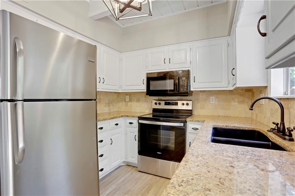 10111 EDELWEISS Circle — photo 6