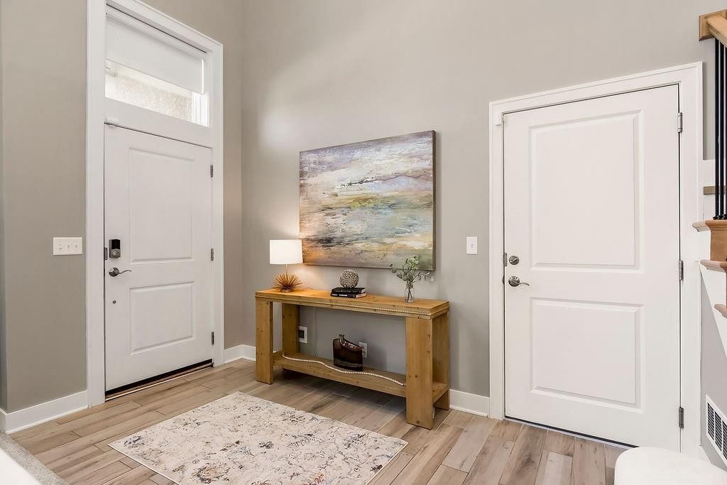 Photo 12 of 62 - 5807 N Bell Court, Kansas City, MO 64118